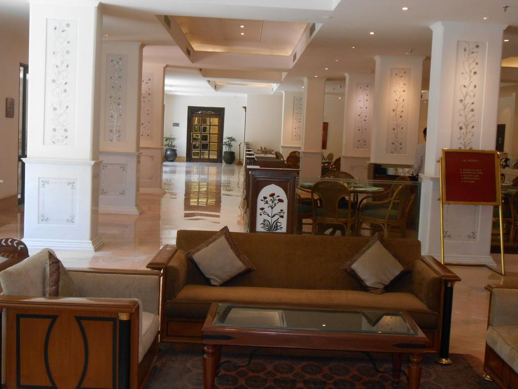 マンシング パレス ホテル アグラ アーグラ エクステリア 写真
